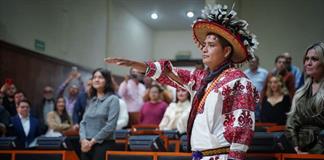 Laurencio Hernández Bautista asume como el primer diputado wixárika de Jalisco Laurencio Hernández Bautista asume como el primer diputado wixárika de Jalisco