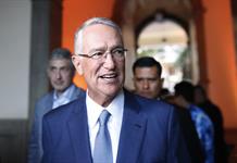 El empresario Ricardo Salinas Pliego es recibido por el presidente salvadoreño Bukele