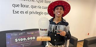 Rugido UDG 2025 corona a Roberto Saucedo Rugido UDG 2025 corona a Roberto Saucedo