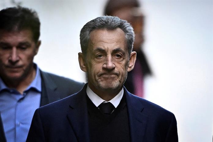 Expresidente francés Nicolas Sarkozy enfrenta nuevo juicio por financiamiento ilegal de campaña Expresidente francés Nicolas Sarkozy enfrenta nuevo juicio por financiamiento ilegal de campaña