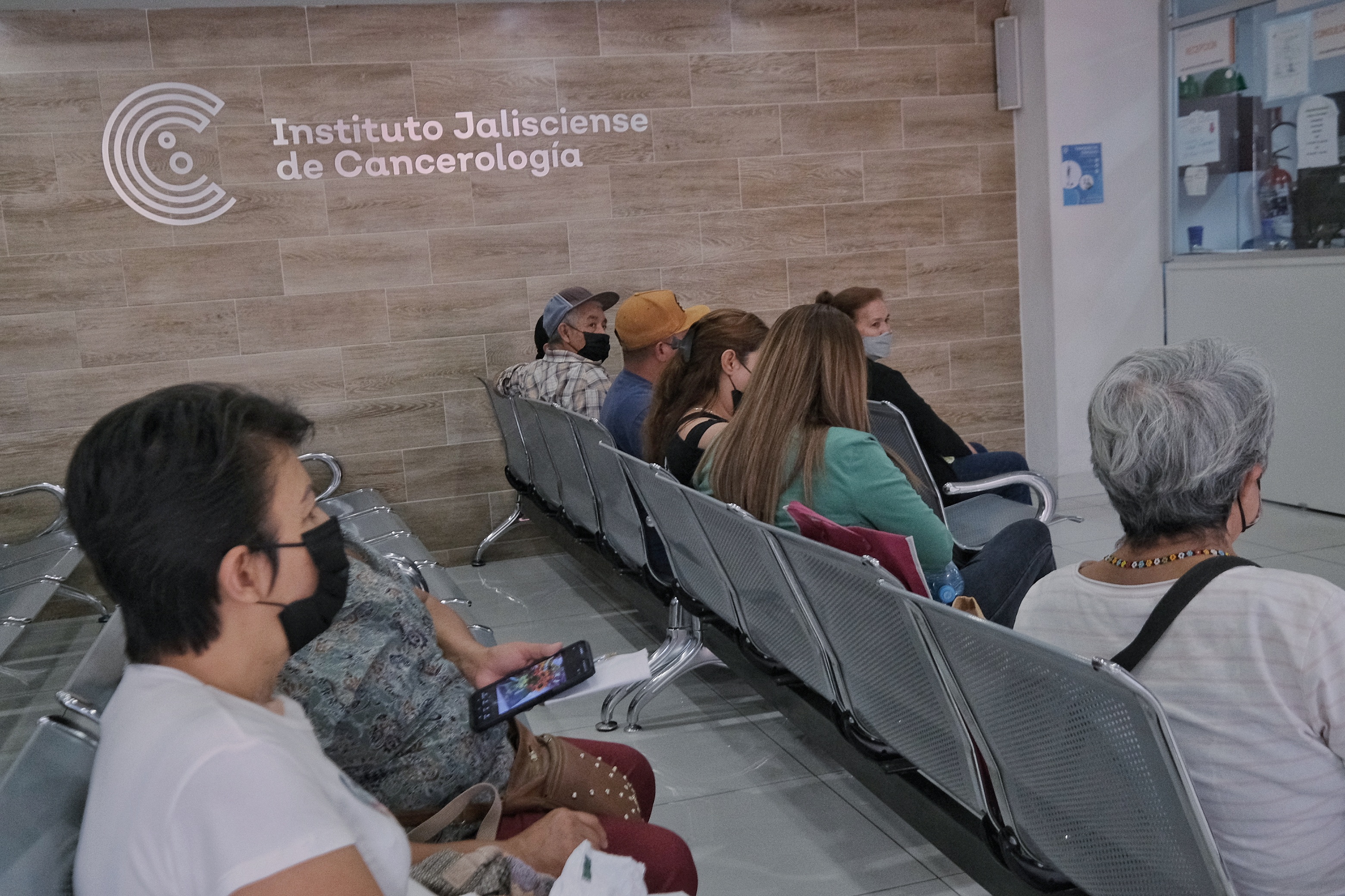 Inversiones millonarias y fallas persistentes en salud pública de Jalisco