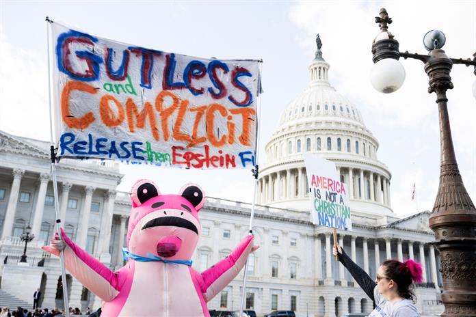 Trump critica a demócratas en caso Epstein y anuncia que quiere investigación federal contra Clinton Trump critica a demócratas en caso Epstein y anuncia que quiere investigación federal contra Clinton