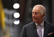 El rey Carlos III celebra su 77 cumpleaños decidido a seguir trabajando pese a su cáncer