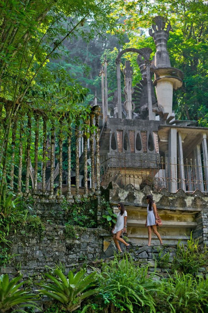 México resguarda el arte surrealista de Edward James en su único jardín escultórico México resguarda el arte surrealista de Edward James en su único jardín escultórico