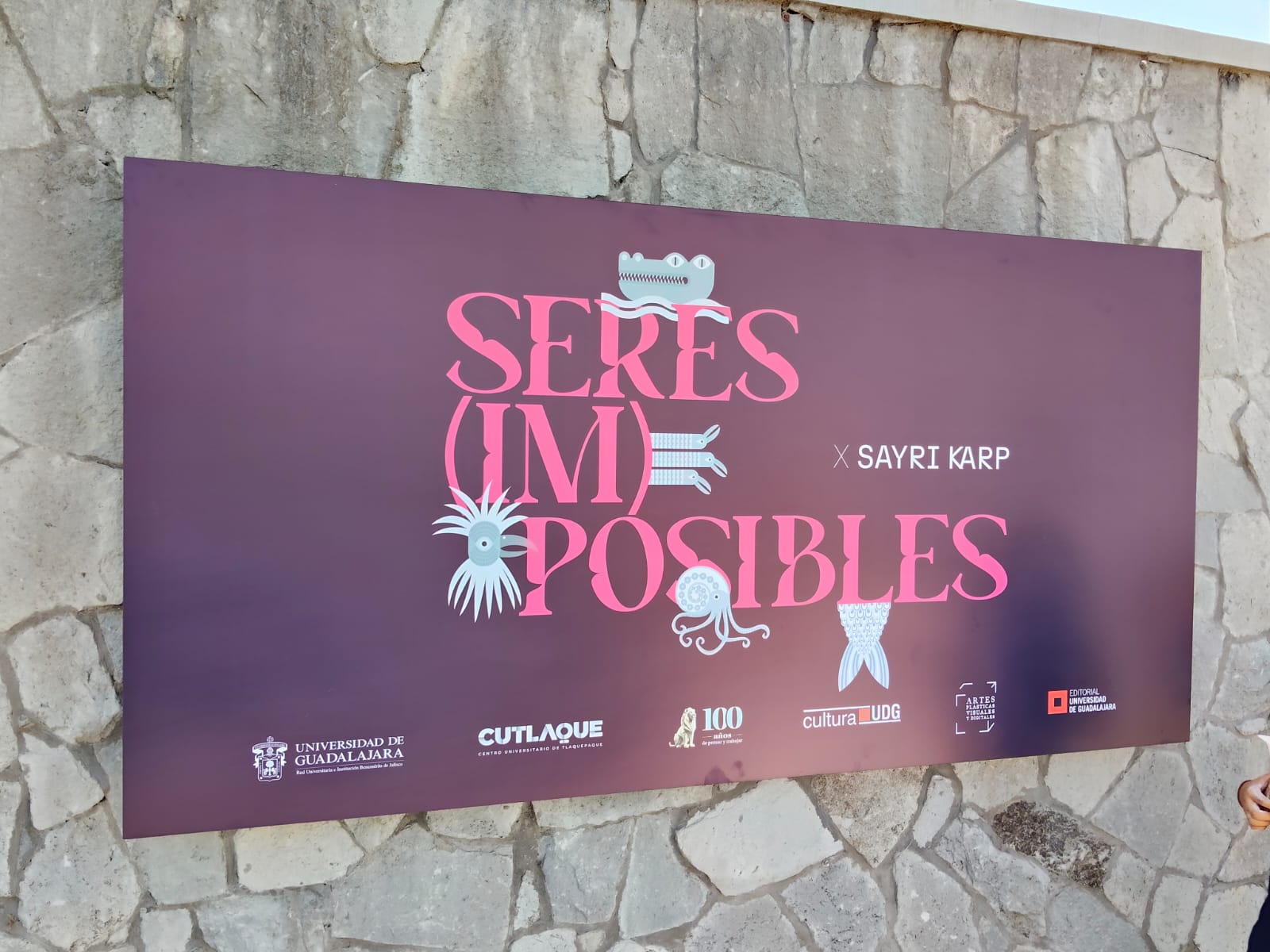 Inauguran “Seres (im)posibles” la primera exposición de la galería al aire libre del CUTlaquepaque