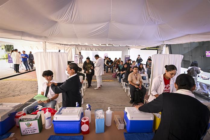 La UdeG refuerza vacunación contra el sarampión; abrirá cuarto módulo en el CUCEI La UdeG refuerza vacunación contra el sarampión; abrirá cuarto módulo en el CUCEI