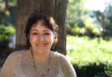 Ultra Violeta Radio - Vi. 14 Nov 2025 - La Dra. Deborah Dultzin Kessler y Cecilia Payne Ultra Violeta Radio - Vi. 14 Nov 2025 - La Dra. Deborah Dultzin Kessler y Cecilia Payne