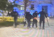 Reportan al menos 20 detenidos en destrozos a Palacio de Gobierno y Congreso del Estado
Reportan al menos 20 detenidos en destrozos a Palacio de Gobierno y Congreso del Estado