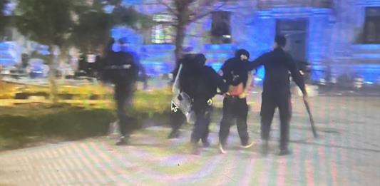 Reportan al menos 20 detenidos en destrozos a Palacio de Gobierno y Congreso del Estado