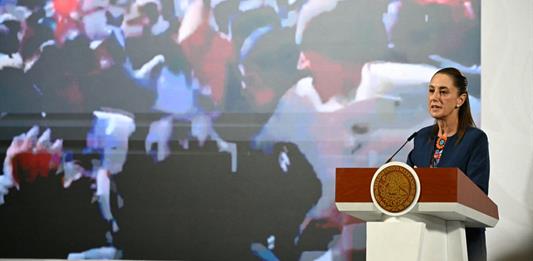 Sheinbaum acusa a oposición y grupos violentos tras choques en protesta