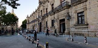 Tres detenidos tras protestas tienen antecedentes penales: Fiscalía
