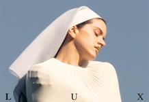 Rosalía debuta en el Top 10 de la Billboard 200 con Lux