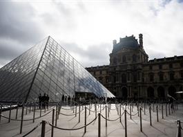 Cierran parcialmente el museo del Louvre en Par&iacute;s por una nueva huelga
