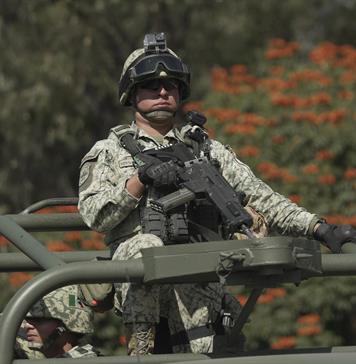 Detienen a 12 personas en operativos de plan de seguridad en Michoacán Detienen a 12 personas en operativos de plan de seguridad en Michoacán