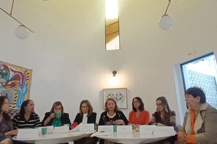 Ocho alcaldías para mujeres: colectivas y Aúna retan las 38 impugnaciones contra la paridad en Jalisco Ocho alcaldías para mujeres: colectivas y Aúna retan las 38 impugnaciones contra la paridad en Jalisco