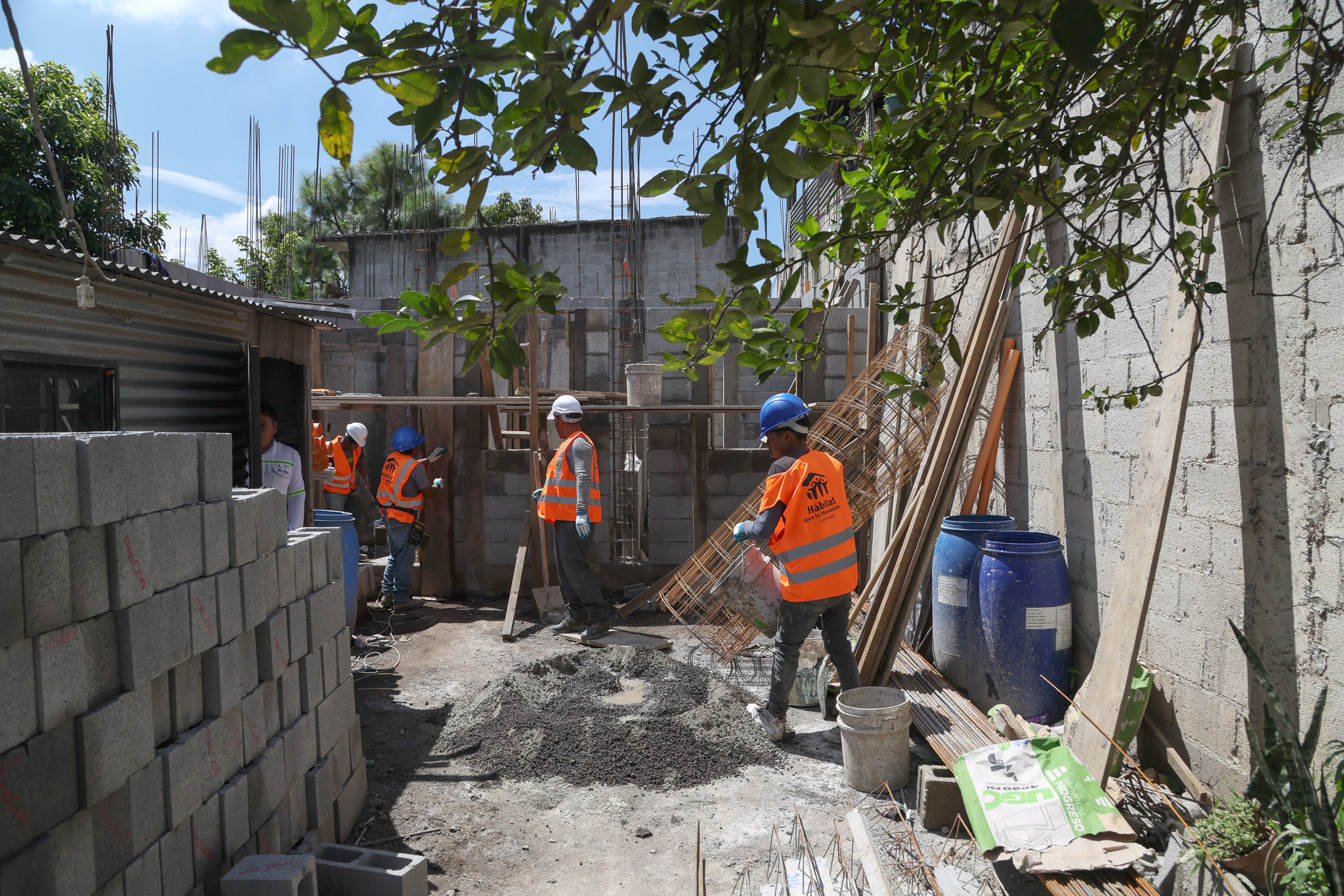 Autoconstrucción: una cara de la pobreza y del alto déficit habitacional en Centroamérica