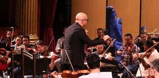 La OFJ presenta estrenos latinoamericanos bajo la batuta de Eddie Mora