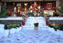 Pedro Sánchez rinde homenaje al aniversario 50 de la muerte de Franco y llama a defender la democracia