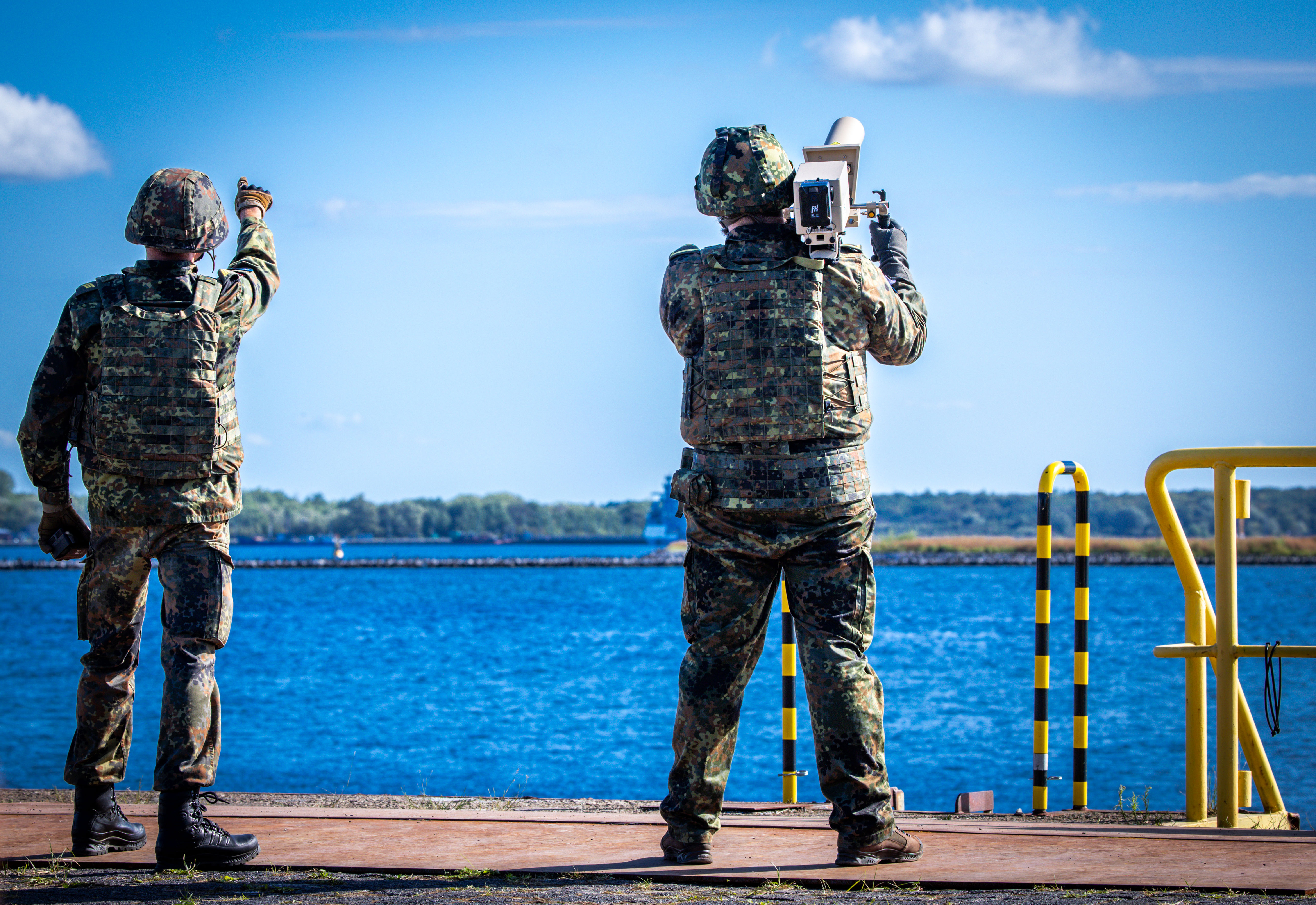 Alemania planea permitir intervención de Ejército contra drones