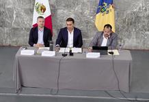 Jalisco entrega 42 visas a padres de migrantes para reencontrarse con sus familias en EEUU