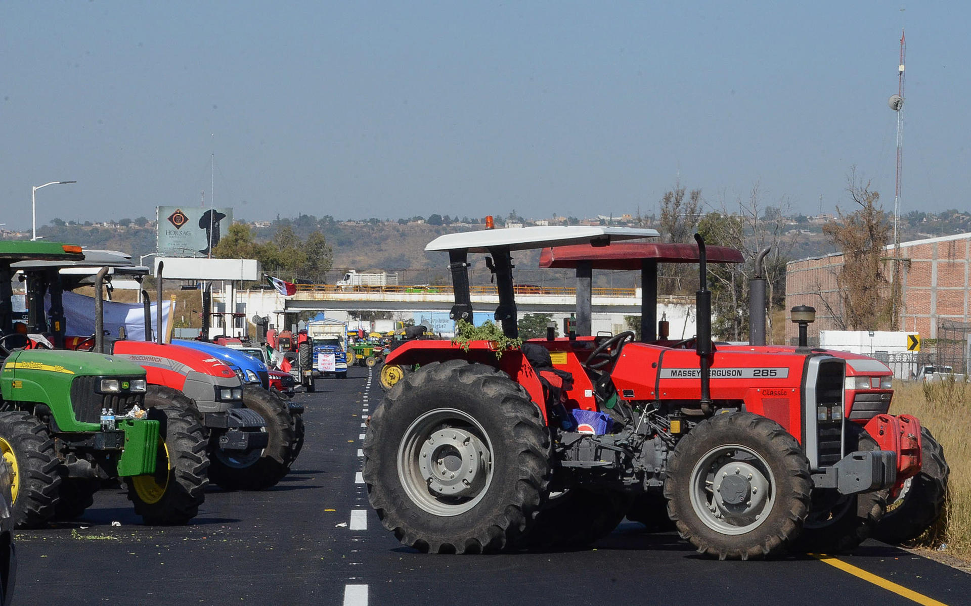 Transportistas y agricultores convocan bloqueos nacionales; Gobierno mexicano reafirma disposición al diálogo