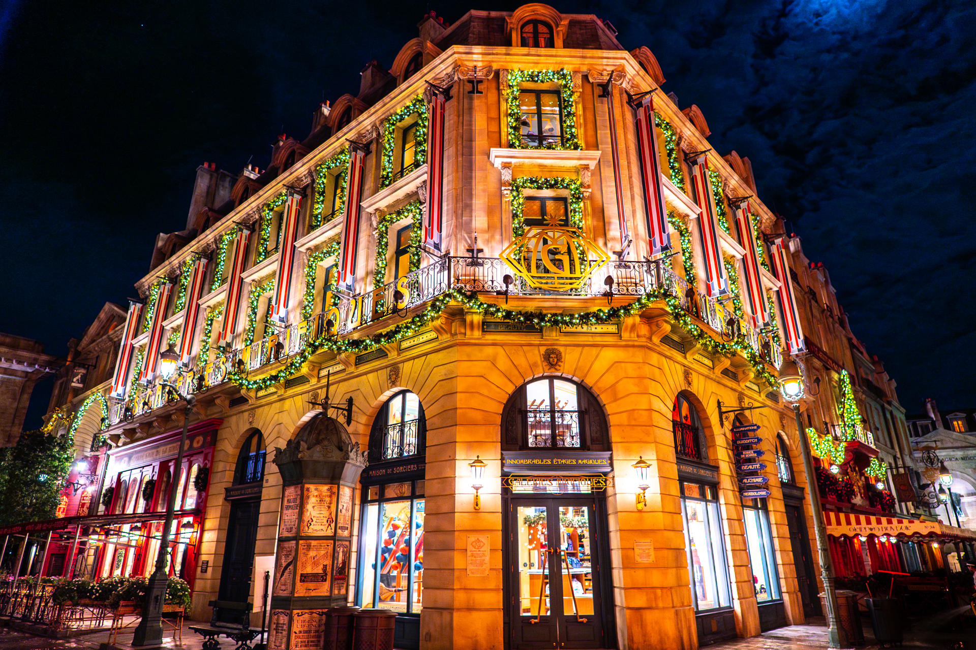 Universal Orlando inicia temporada navideña 2025 con nuevas atracciones y espectáculos