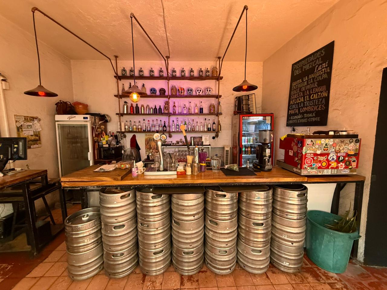 El director del Centro Cultural Bretón busca apoyo para impedir que el cierre del foro