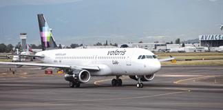 Pilotos mexicanos critican permiso para extranjeros en vuelos Volaris