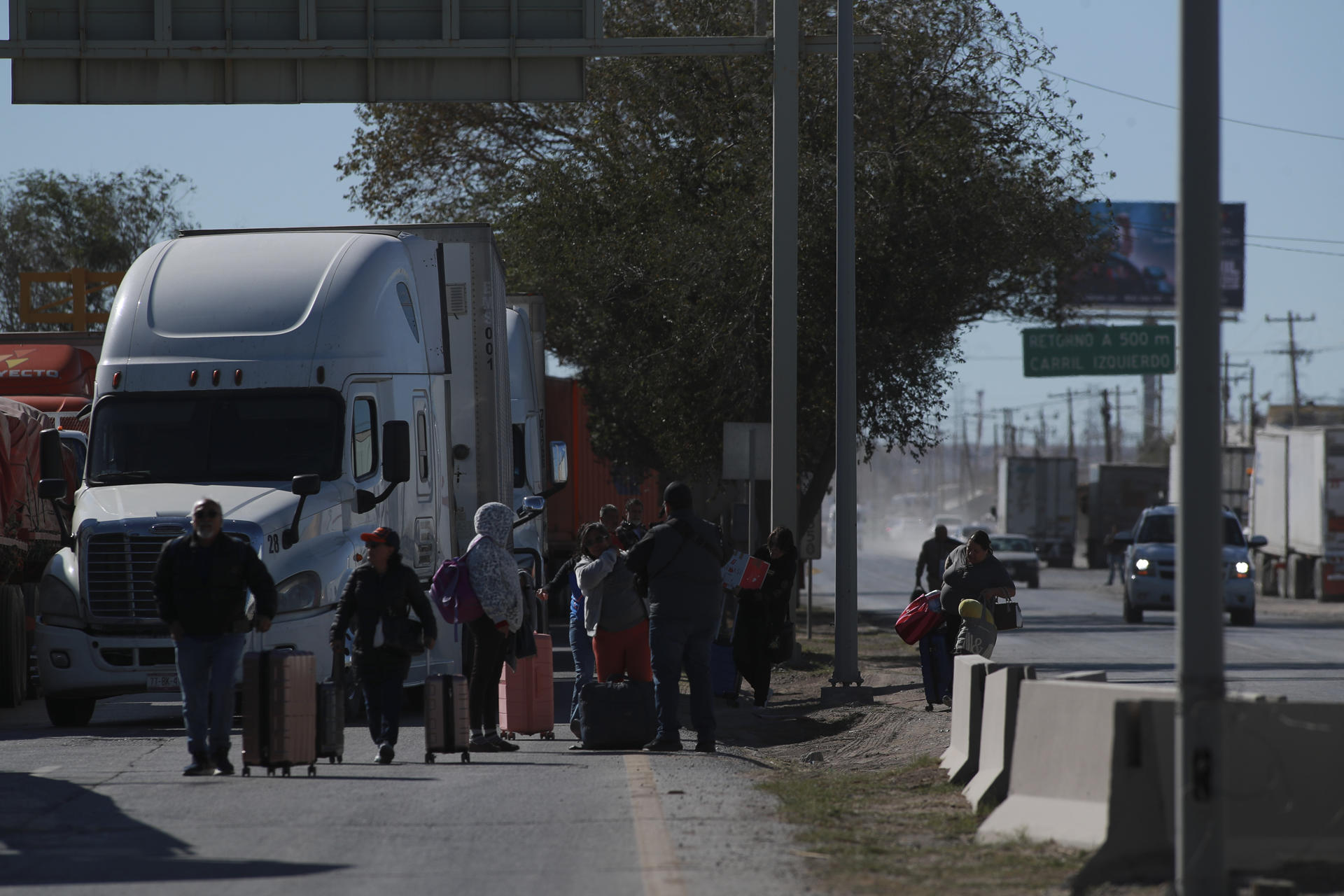 Agricultores bloquean aduanas fronterizas en Ciudad Juárez durante de paro nacional