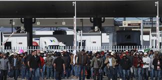 Agricultores bloquean aduanas fronterizas en Ciudad Juárez durante de paro nacional