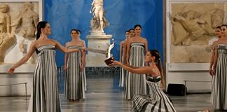 Arranca el relevo de la antorcha de los Juegos de Invierno 2026 en Olimpia