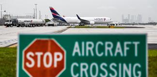 Venezuela revoca concesión a aerolíneas que cancelaron rutas tras advertencia de EEUU