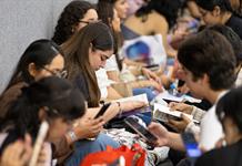 Encuentros con autores, espacios de reflexión y largometrajes catalanes llegan a la Cineteca FICG por la FIL 39