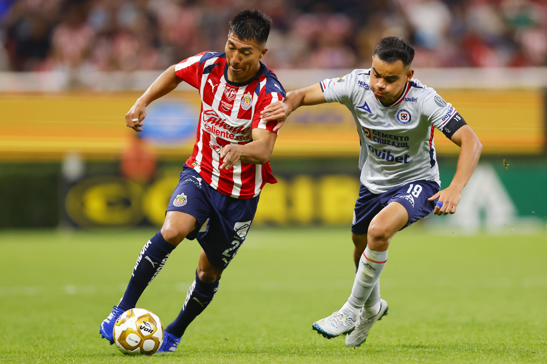 Cruz Azul y Chivas empatan sin goles en Guadalajara en cuartos de final Cruz Azul y Chivas empatan sin goles en Guadalajara en cuartos de final