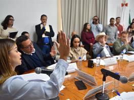 Avalaron Leyes de Ingresos 2026; Zapopan actualizó multa y Vallarta cobro por saneamiento