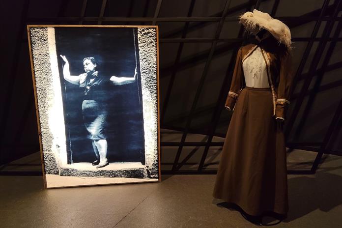 El Museo Cabañas expone 150 años de luchas de las mujeres en las calles de Barcelona, en la FIL 39 El Museo Cabañas expone 150 años de luchas de las mujeres en las calles de Barcelona, en la FIL 39