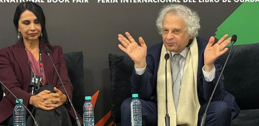 Amin Maalouf aborda su proceso creativo, su vínculo con la música y el predominio del ensayo