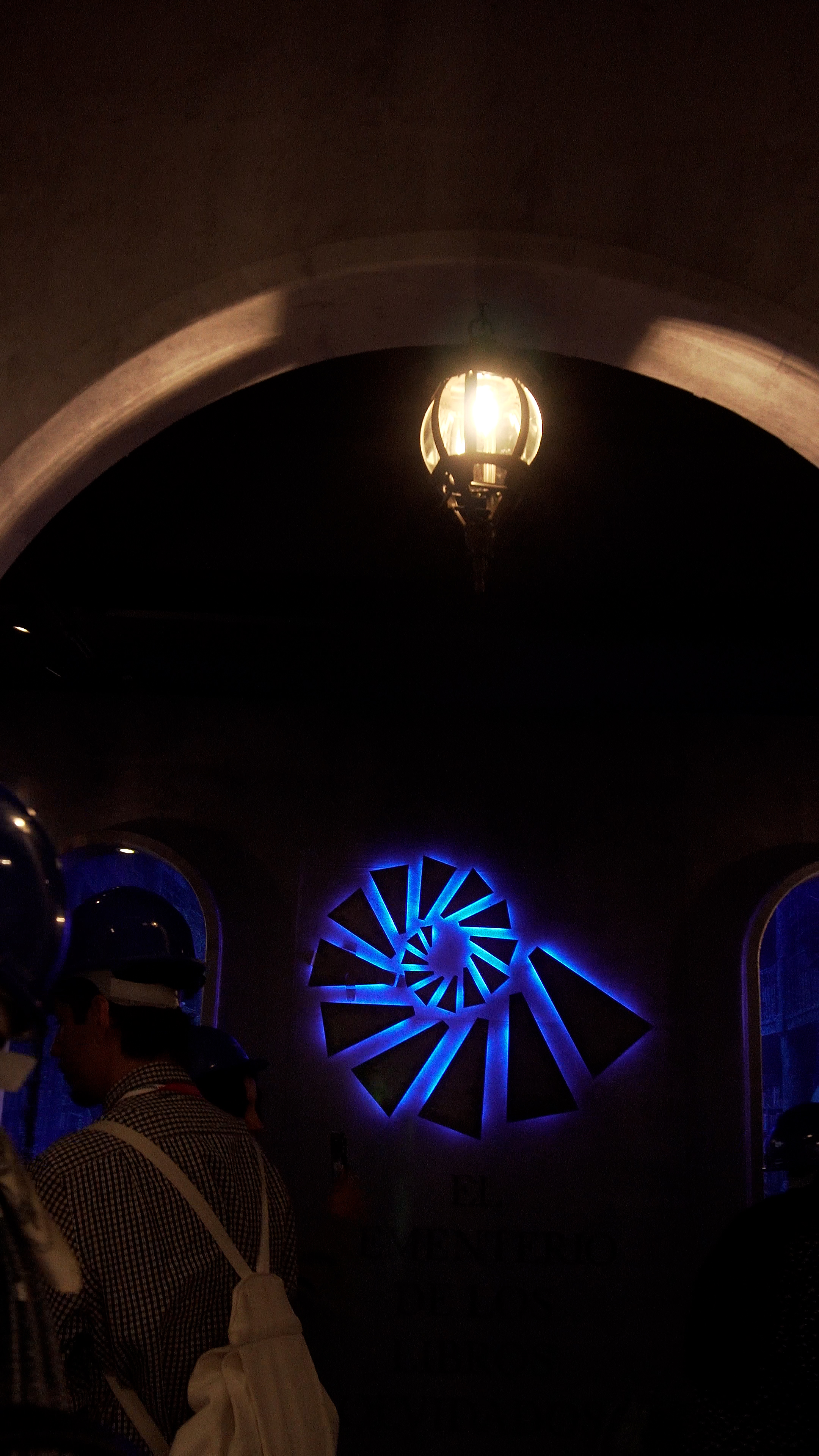 Barcelona y la obra de Carlos Ruiz Zafón encuentran un espacio propio en la FIL Guadalajara