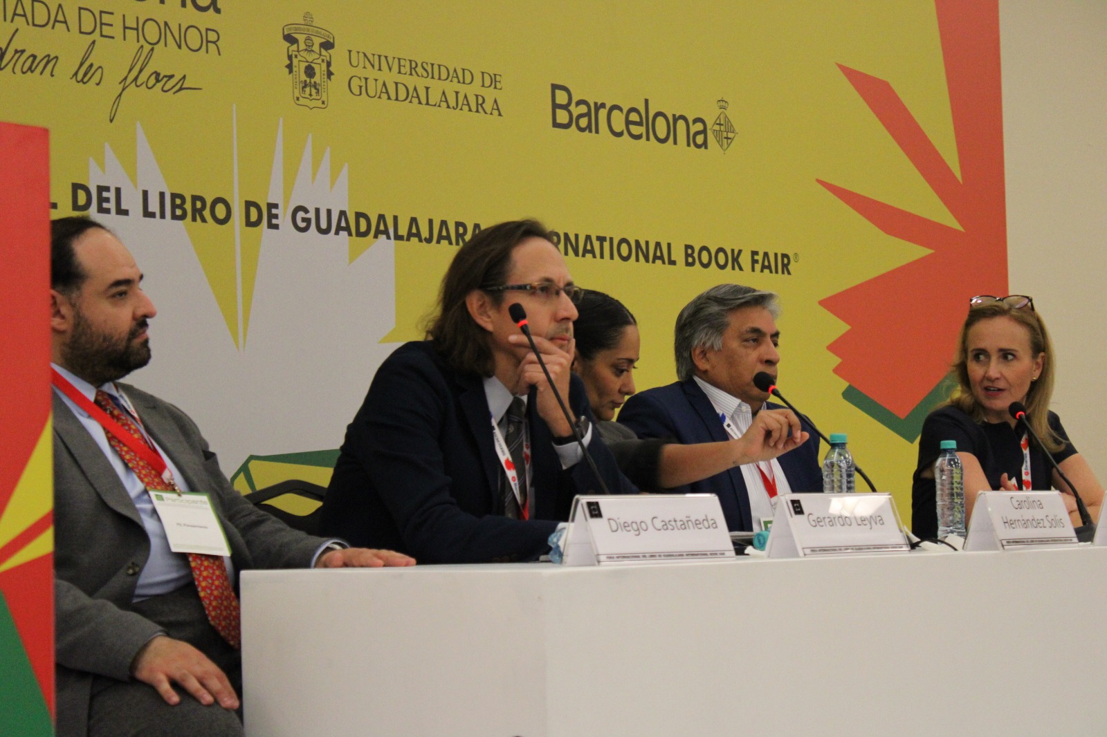 Expertos del Foro Nexos Debaten el Continuo Económico y la Validez de los Datos de Ingreso