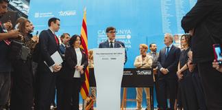 Illa: Ante la ola de extremismos, no hay gesto más revolucionario que abrir un libro