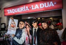 Una taquería en México hace honor a Dua Lipa con ritmo y sabor para sus fans Una taquería en México hace honor a Dua Lipa con ritmo y sabor para sus fans