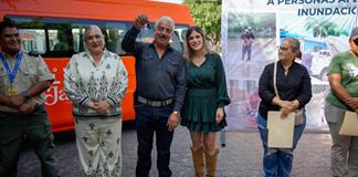 Entregan apoyos a familias afectadas por inundaciones en los municipios de La Barca y Ayotlán