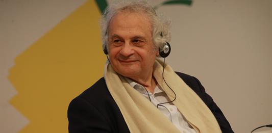 La ciencia y la tecnología avanzan, pero no pasa igual con las mentalidades: Amin Maalouf en FIL Jóven