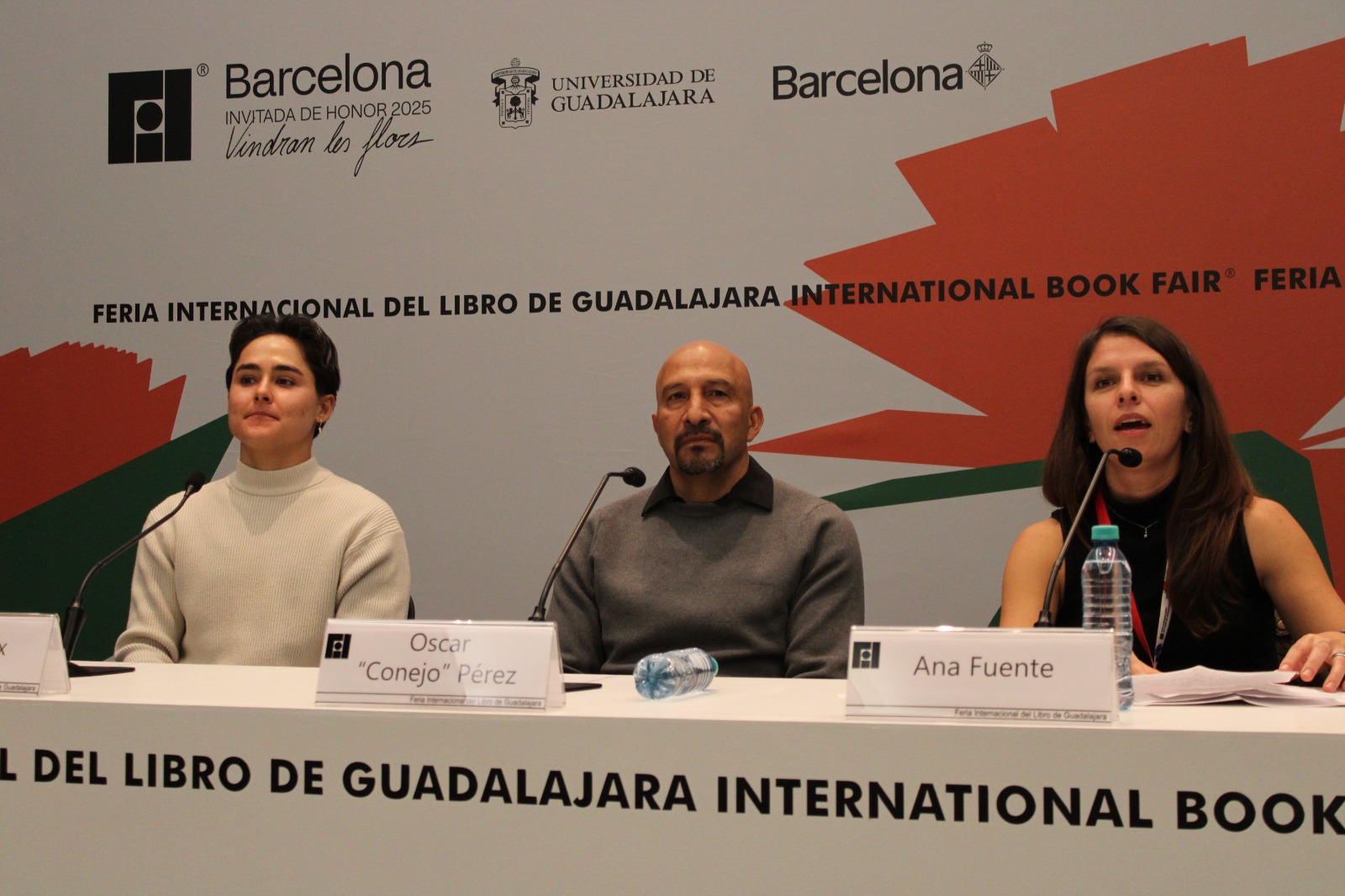 Blanca Félix y Óscar Pérez comparten en la FIL sus anécdotas, experiencias y sensaciones como porteros 