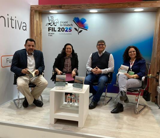 Académicos del CUCiénega presentan libro El desarrollo regional desde un enfoque interdisciplinar en FIL Guadalajara