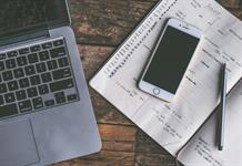 Chile aprueba ley que prohíbe uso de celulares en colegios