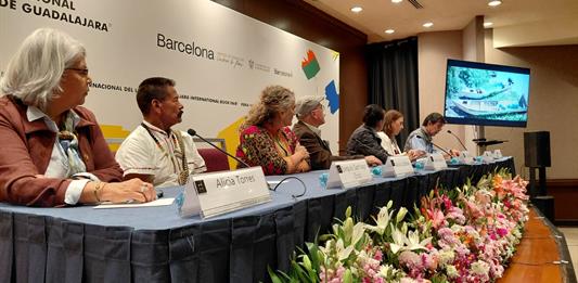 Chapala toma la FIL: voces locales exigen frenar el deterioro del lago en nuevo documental