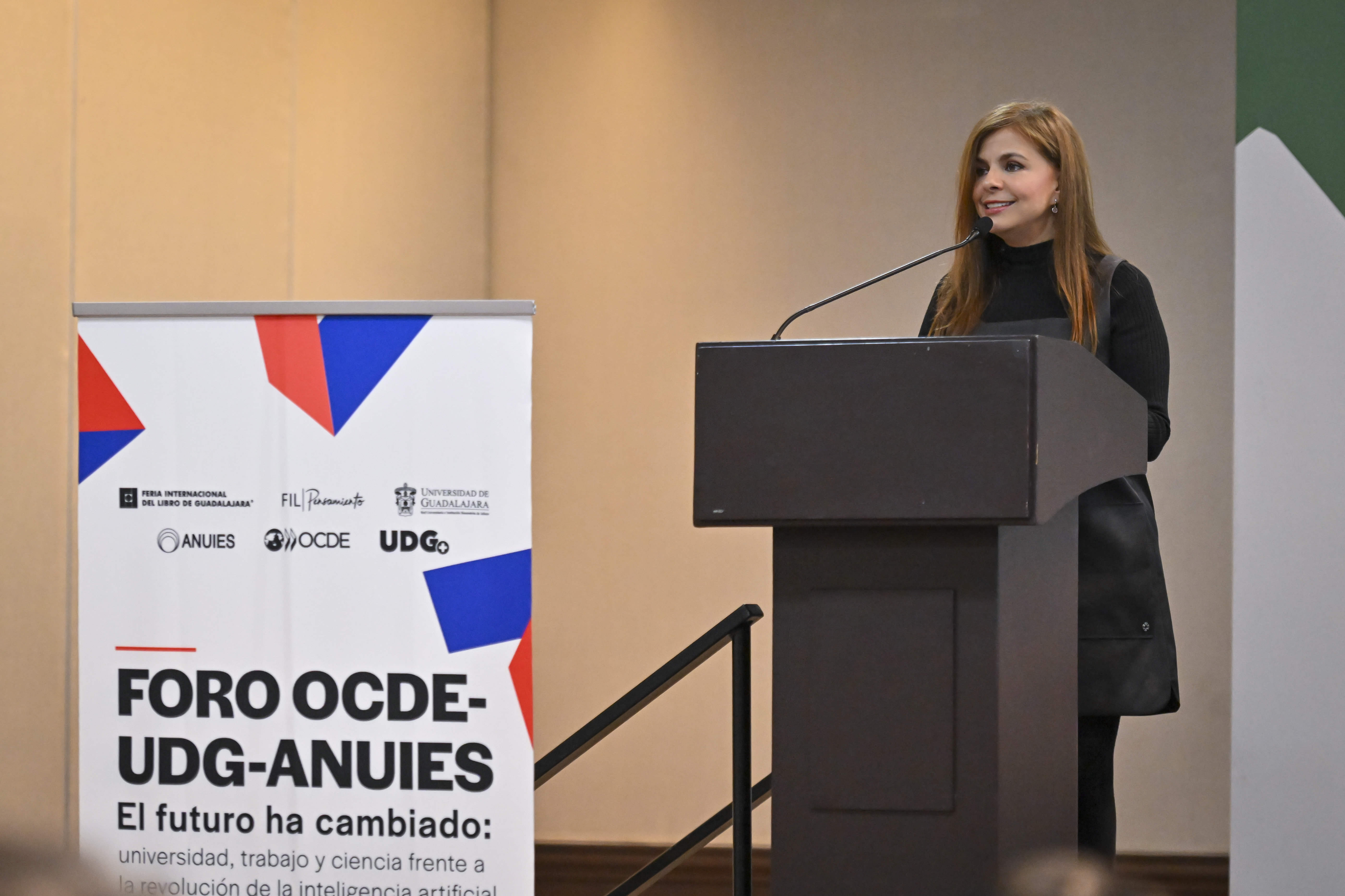 “El futuro ya cambió”: UdeG y OCDE piden soluciones reales ante el impacto de la Inteligencia Artificial “El futuro ya cambió”: UdeG y OCDE piden soluciones reales ante el impacto de la Inteligencia Artificial