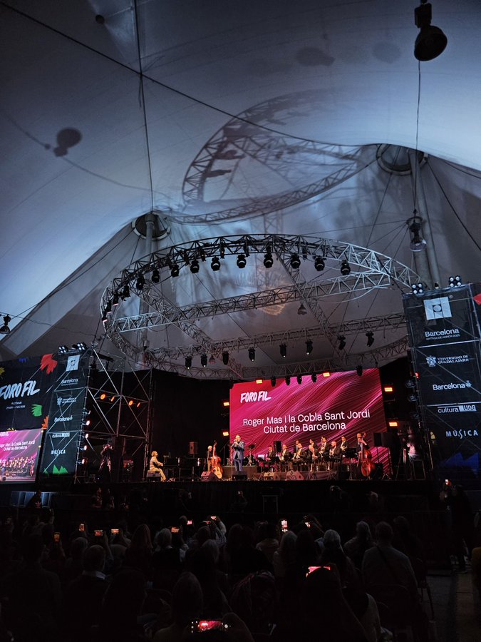 Foro Fil - Lu. 01 Dic 2025 - Desde la @FILGuadalajara Foro Fil - Lu. 01 Dic 2025 - Desde la @FILGuadalajara