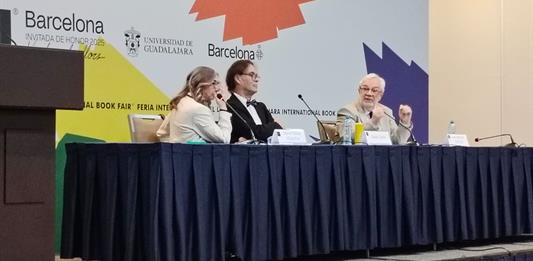 La IA, aunque es funcional, es un riesgo para las libertades: especialistas en la FIL